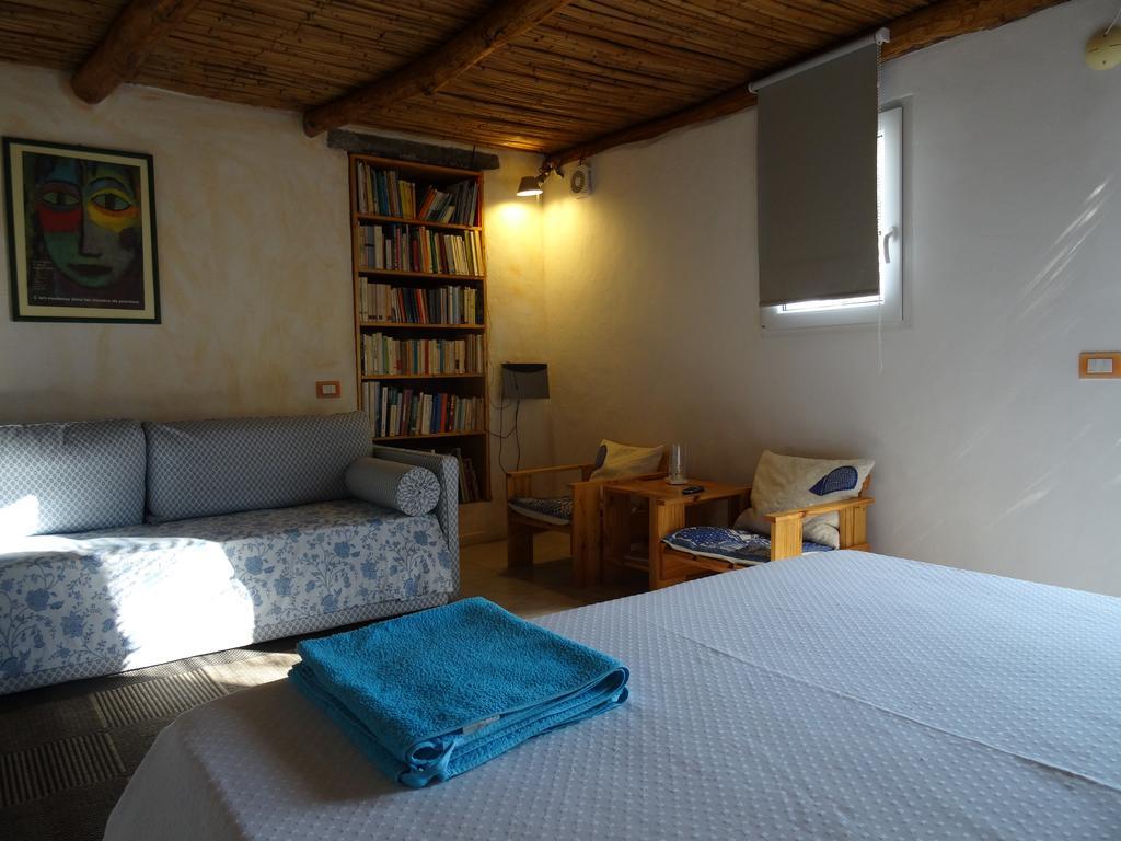 La Scala Guesthouse Berchiddeddu Bagian luar foto