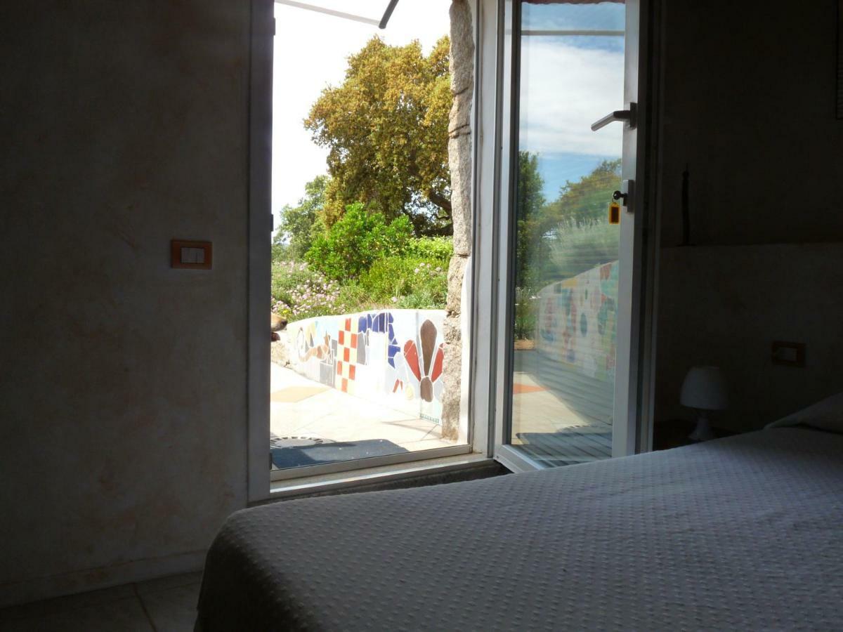 La Scala Guesthouse Berchiddeddu Ruang foto