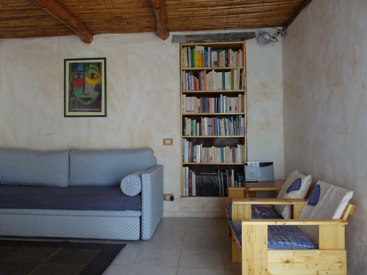La Scala Guesthouse Berchiddeddu Ruang foto